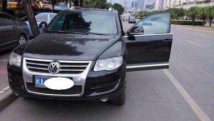 2008年大眾途銳4.2 V8頂配型 一款值得關(guān)注的福州二手車